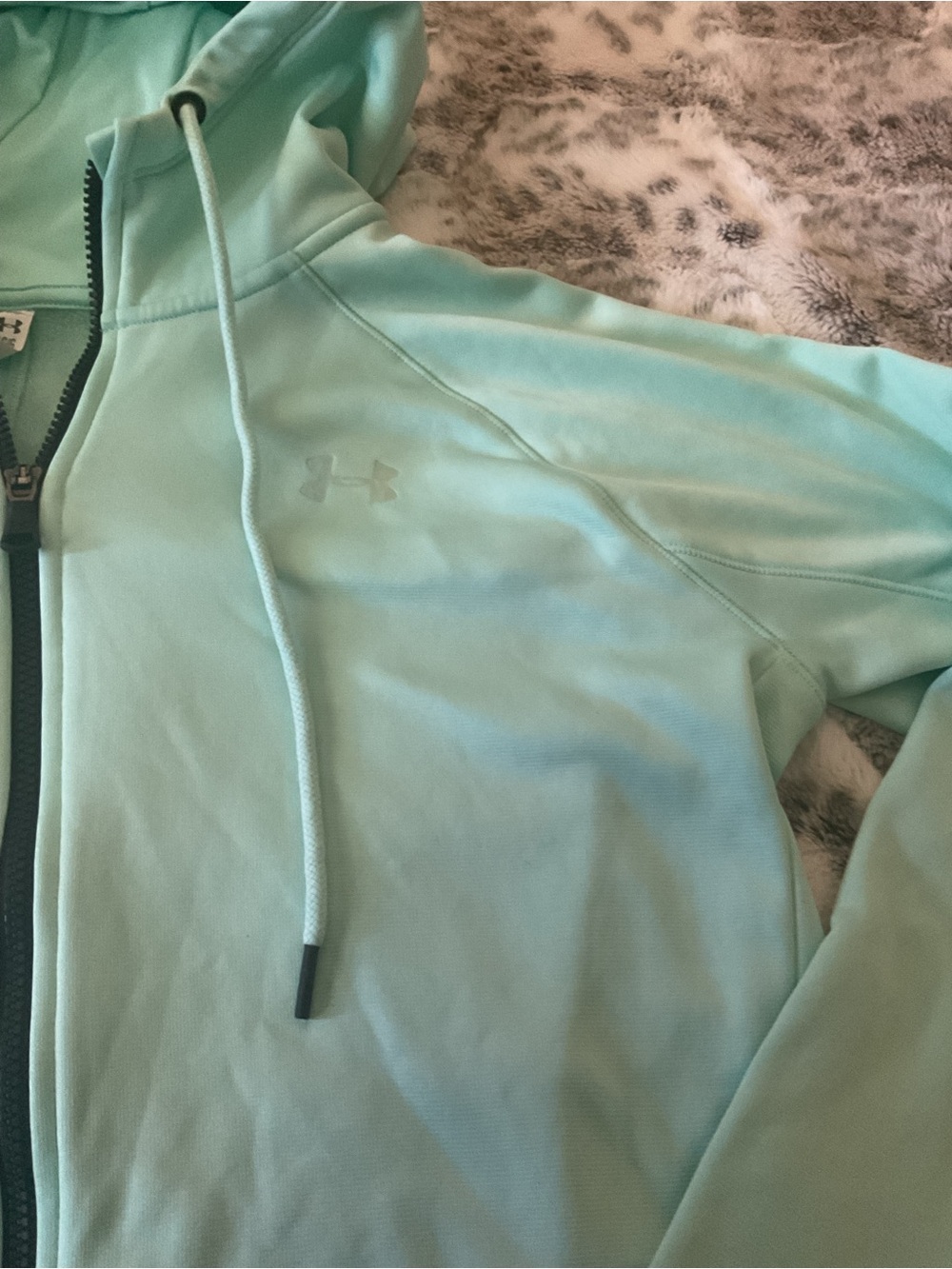 Women’s Under Armour Mint Turquoise Zip Jacket with Black Zipper Trim size L - Picture 2 of 12